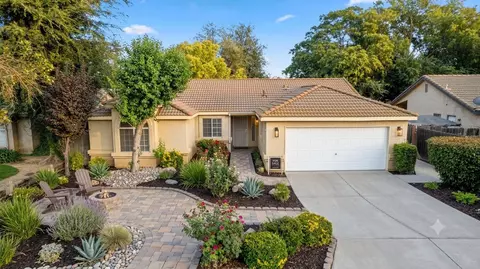 5438 N State St, Fresno, CA 93722