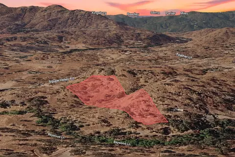 4522 E Floradora Ave, Yokuts Valley, CA 93703