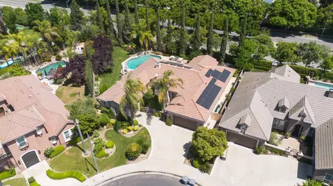 View/Area - 1165 N Fairfax Ave, Clovis, CA 93611 photo 2 of 4