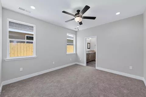 Bedroom - 16298 W David Ave, Kerman, CA 93630 photo 1 of 2