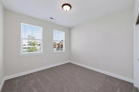 Bedroom - 16153 W Sunset Ave, Kerman, CA 93630 photo 3 of 3