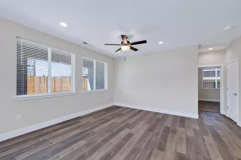 Living - 16153 W Sunset Ave, Kerman, CA 93630 photo 2 of 3