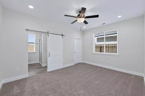 Bedroom - 16153 W Sunset Ave, Kerman, CA 93630 photo 2 of 3