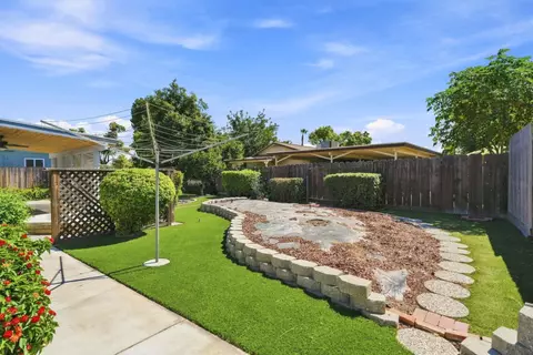 Exterior - 46 S Olive St, Lemoore, CA 93245 photo 8 of 9