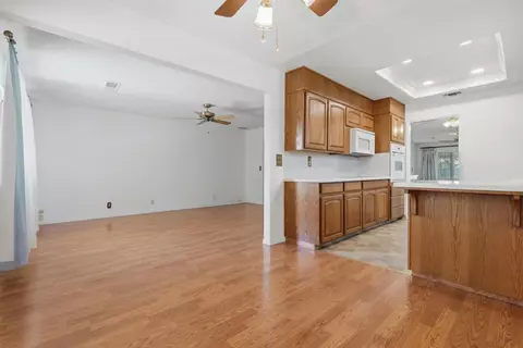 Living - 46 S Olive St, Lemoore, CA 93245 photo 2 of 5