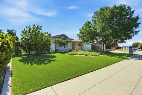 Exterior - 46 S Olive St, Lemoore, CA 93245 photo 2 of 9