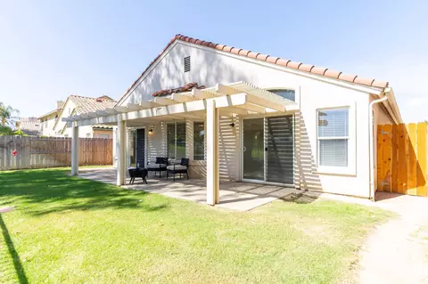 Other - 950 Laguna Dr, Lemoore, CA 93245 photo 9 of 10