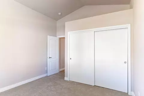Bedroom - 950 Laguna Dr, Lemoore, CA 93245 photo 2 of 3