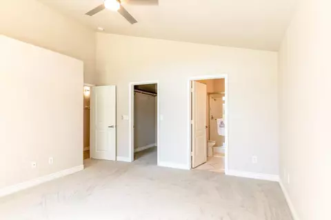 Bedroom - 950 Laguna Dr, Lemoore, CA 93245 photo 3 of 3