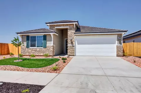 Exterior - 16308 W David Ave, Kerman, CA 93630 photo 2 of 4