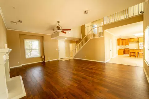 Living - 3374 Keats Ave, Clovis, CA 93619 photo 2 of 3