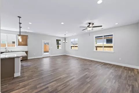Living - 16163 W Sunset Ave, Kerman, CA 93630 photo 4 of 4