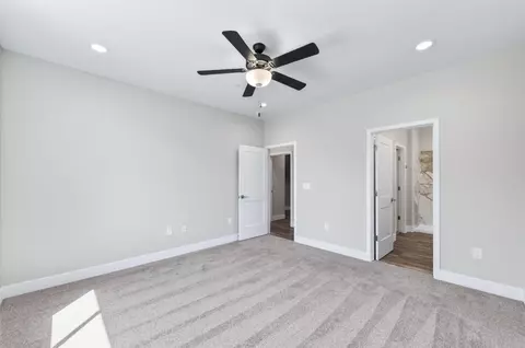 Bedroom - 16163 W Sunset Ave, Kerman, CA 93630 photo 1 of 4