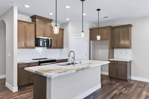 Kitchen - 16270 W David Ave, Kerman, CA 93630 photo 1 of 2