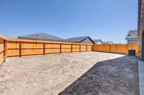 Exterior - 16270 W David Ave, Kerman, CA 93630 photo 6 of 6