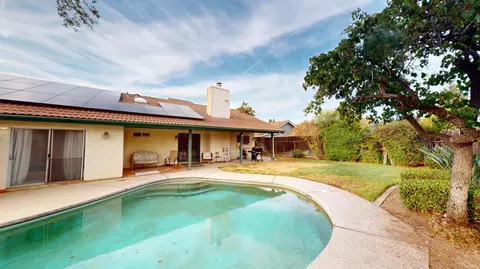Exterior - 2460 Sample Ave, Clovis, CA 93611 photo 5 of 6