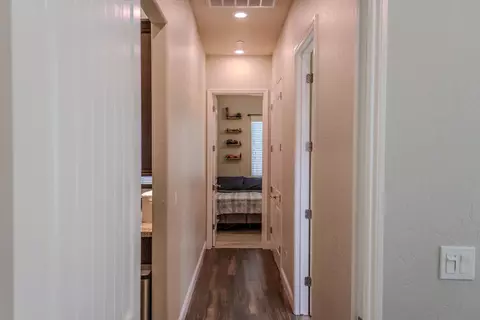 Entry Way - 46 N Brehler Ave, Sanger, CA 93657 photo 4 of 6
