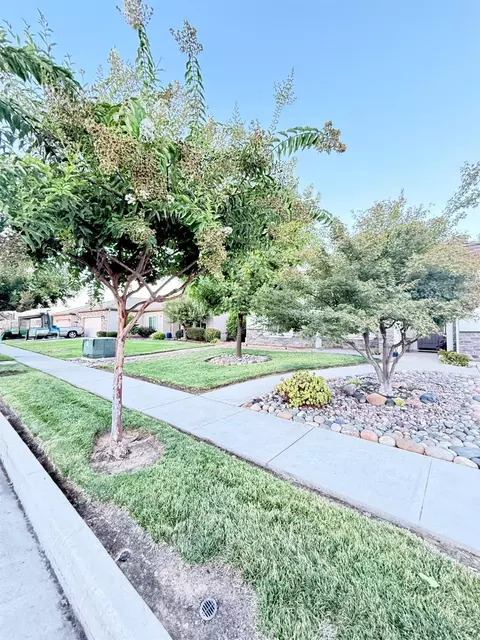 Exterior - 46 N Brehler Ave, Sanger, CA 93657 photo 2 of 5