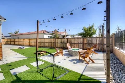Exterior - 1048 Beaver Pond Loop, Madera, CA 93636 photo 2 of 3