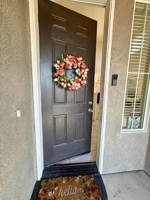 Entry Way - 4317 E Cambridge Ave, Visalia, CA 93292 photo 2 of 11