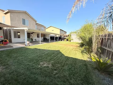 Exterior - 4317 E Cambridge Ave, Visalia, CA 93292 photo 11 of 14