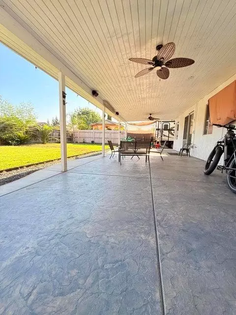 Exterior - 4317 E Cambridge Ave, Visalia, CA 93292 photo 13 of 14