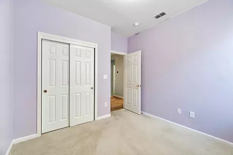 Bedroom - 1049 Stanford Ave, Madera, CA 93637 photo 3 of 4