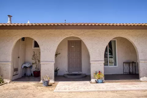 Exterior - 11736 W Jensen Ave, Kerman, CA 93630 photo 2 of 16