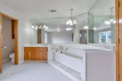 Bath - 9200 Highway 41, Lemoore, CA 93245 photo 5 of 5