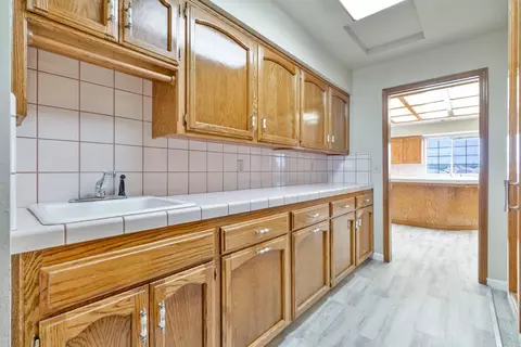 Kitchen - 9200 Highway 41, Lemoore, CA 93245 photo 2 of 2