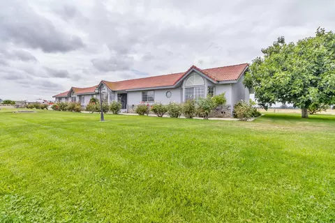 Exterior - 9200 Highway 41, Lemoore, CA 93245 photo 5 of 12