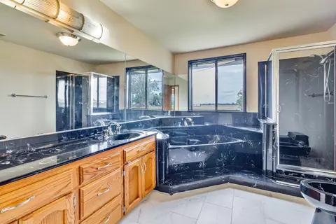 Bath - 9200 Highway 41, Lemoore, CA 93245 photo 3 of 5