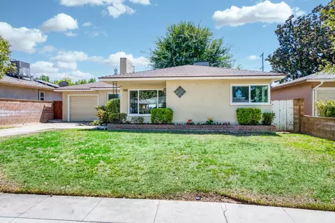 144 E Robinson Ave, Fresno, CA 93704