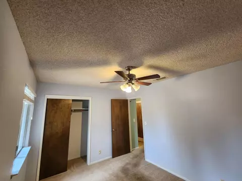 Bedroom - 24624 Tropical Dr, Madera, CA 93638 photo 3 of 6