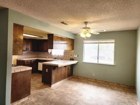 Kitchen - 24624 Tropical Dr, Madera, CA 93638 photo 1 of 4