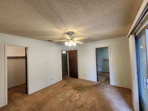 Bedroom - 24624 Tropical Dr, Madera, CA 93638 photo 4 of 6