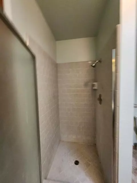 Bath - 24624 Tropical Dr, Madera, CA 93638 photo 8 of 8