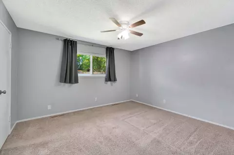 Bedroom - 4887 E Pico Ave, Fresno, CA 93726 photo 4 of 5