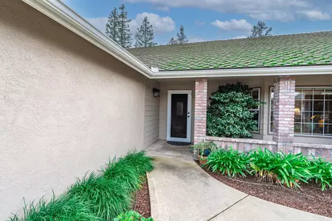 Other - 139 E Chestnut, Visalia, CA 93277 photo 1 of 4