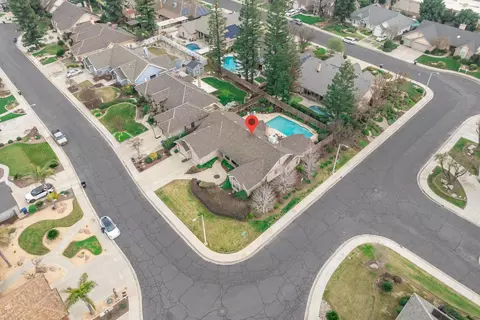 View/Area - 139 E Chestnut, Visalia, CA 93277 photo 5 of 6