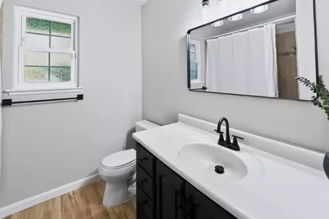Bath - 2386 Stanford Ave, Clovis, CA 93611 photo 1 of 3
