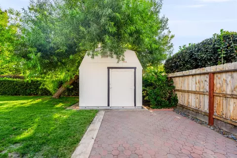 Exterior - 2386 Stanford Ave, Clovis, CA 93611 photo 7 of 8