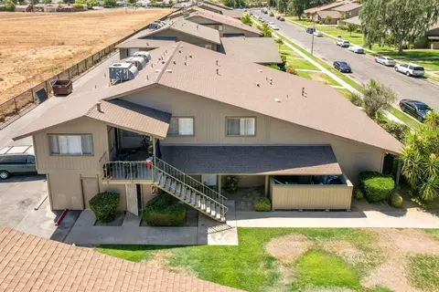 808 Green Way, Madera, CA 93638 photo 5