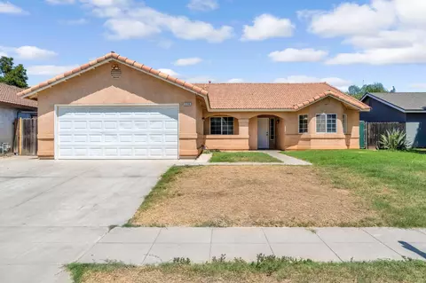 5798 W Acacia Ave, Fresno, CA 93722