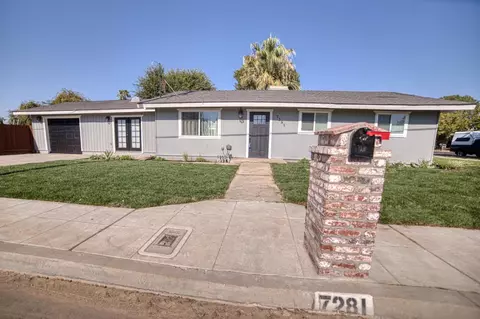 7281 N College Ave, Pinedale, CA 93650