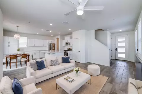 Other - 501 Farmhouse Ln, Clovis, CA 93619 photo 1 of 10