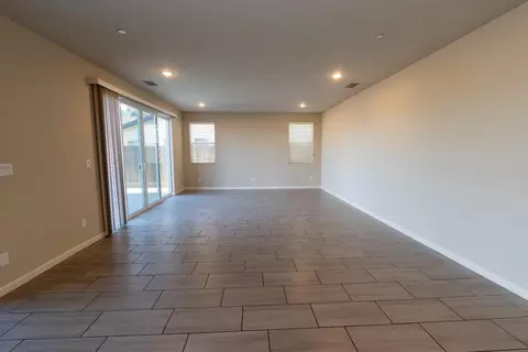 Living - 3335 Las Rosas Ave, Clovis, CA 93619 photo 2 of 4