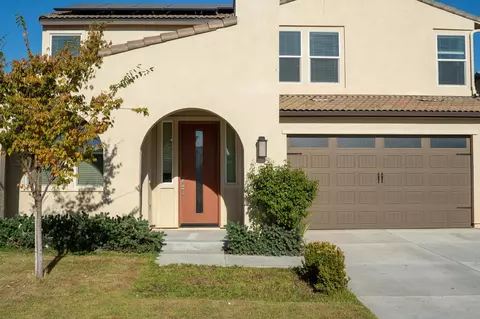 Exterior - 3335 Las Rosas Ave, Clovis, CA 93619 photo 2 of 6