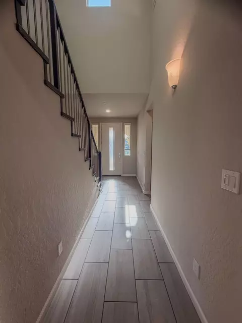 Entry Way - 3335 Las Rosas Ave, Clovis, CA 93619 photo 3 of 3