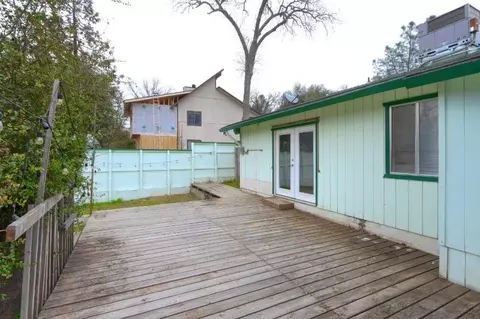 Exterior - 40632 Goldside Dr, Oakhurst, CA 93644 photo 4 of 11